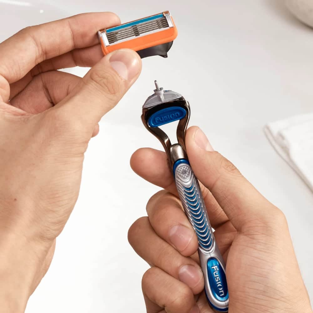 Cartridge Razors vs. Disposable Razors How They Compare